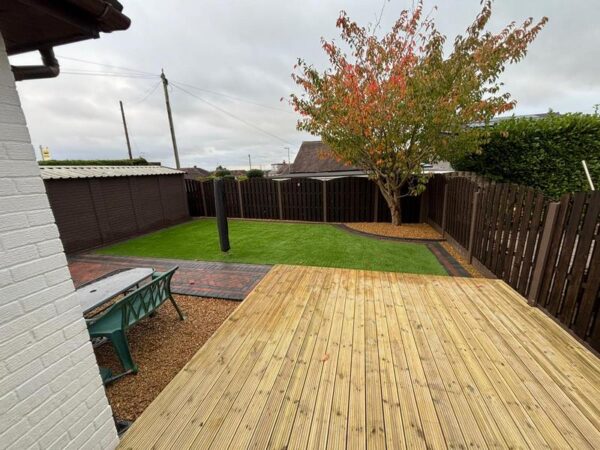 new decking block paved path charcoal border 40mil artificial grass in shaw oldham 01